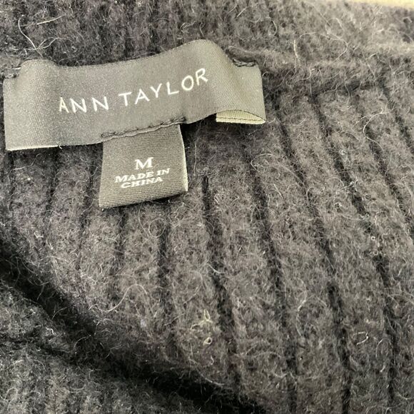 Ann Taylor Loft Women’s Alpaca Wool Blend Chunky Cable Knit sweater Sz M Black - Picture 4 of 10